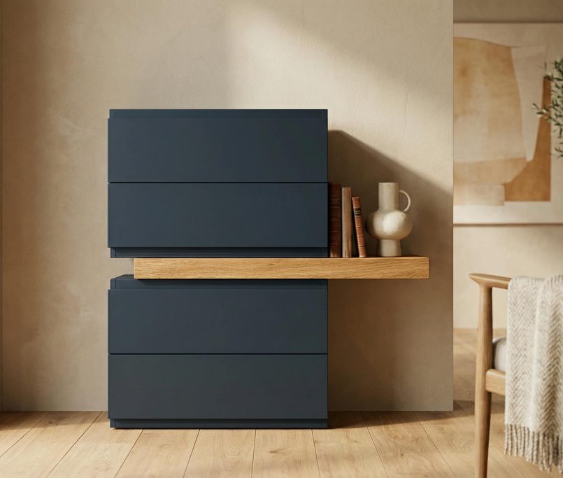 Hyperrealistische Szene für Linea Kommode Wohnraum Styling Ideen mit warmer minimalistischer Einrichtung und klarer Eichenholzästhetik.